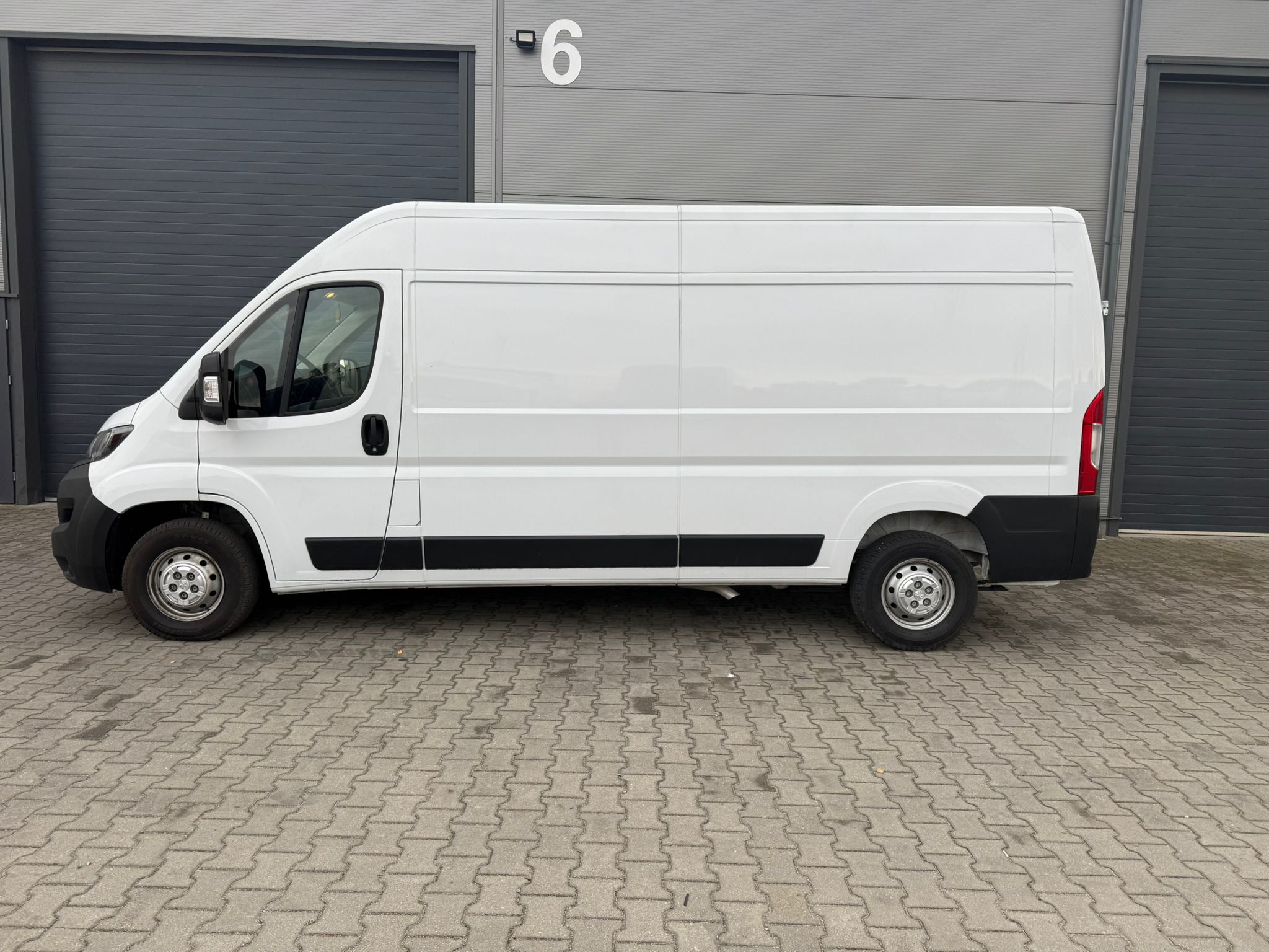 Peugeot Boxer 2023 - zdjęcie 10