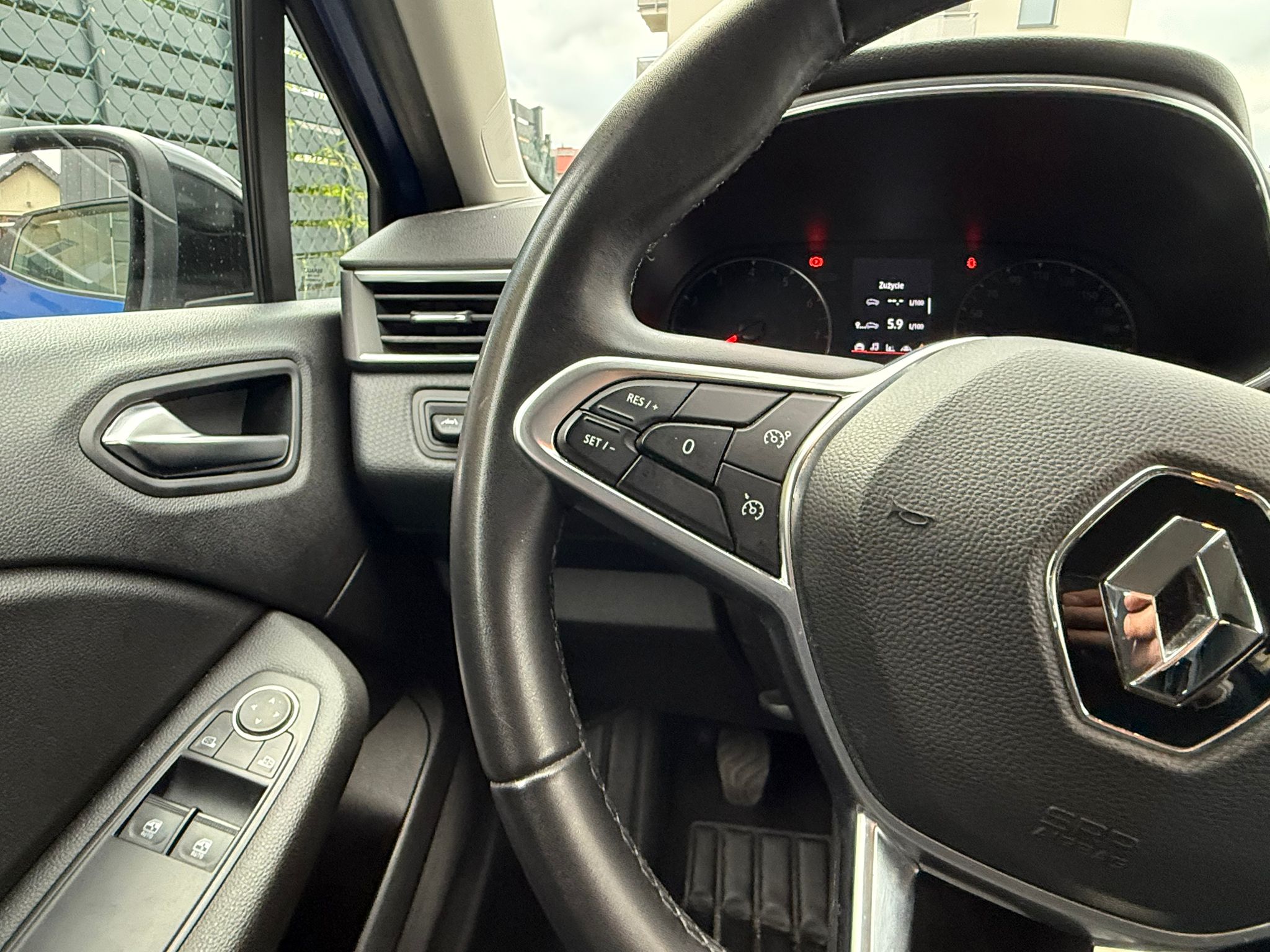 Renault Clio 2021 - zdjęcie 12