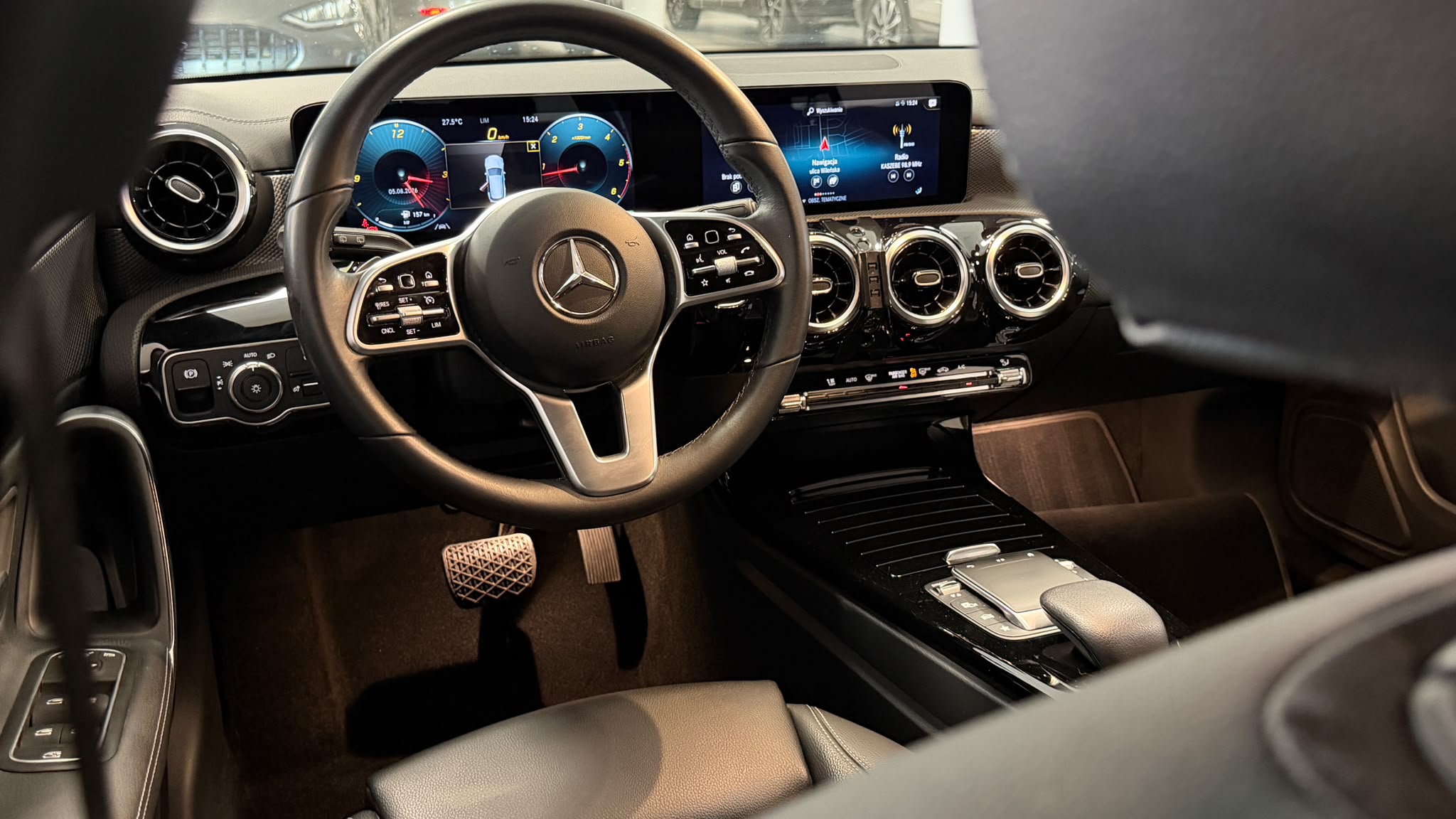 Mercedes-Benz CLA-ShootingBrake 2021 - zdjęcie 13
