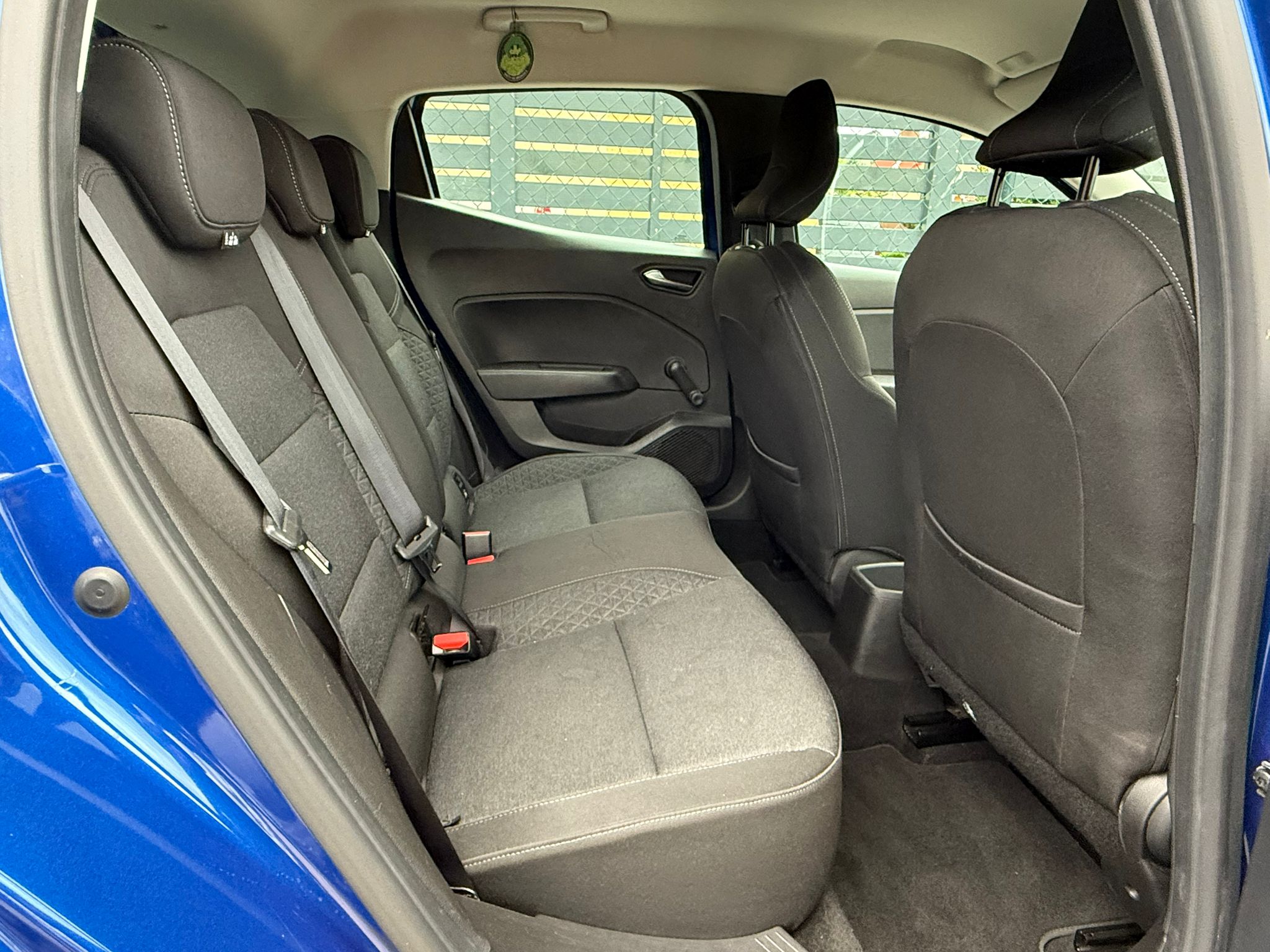 Renault Clio 2021 - zdjęcie 18