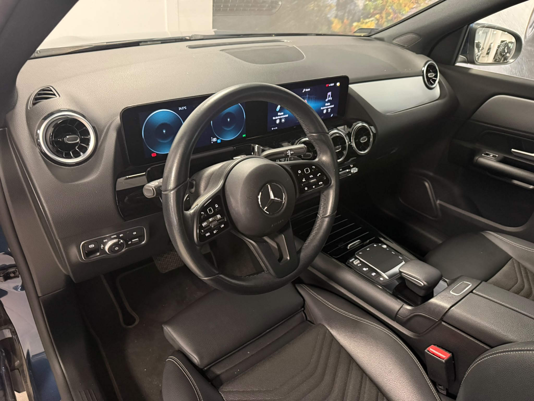 Mercedes-Benz GLA 200 5D 2022 - zdjęcie 19