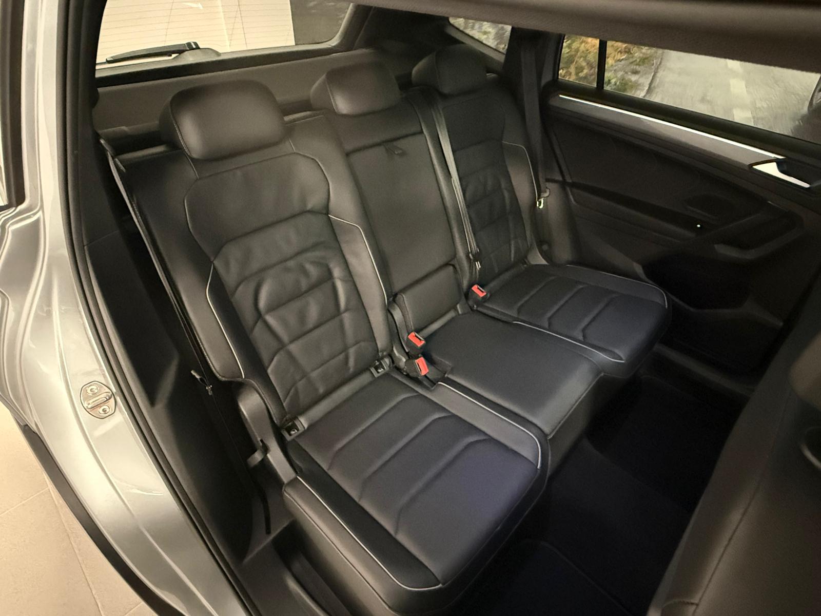 Volkswagen Tiguan 2021 - zdjęcie 22