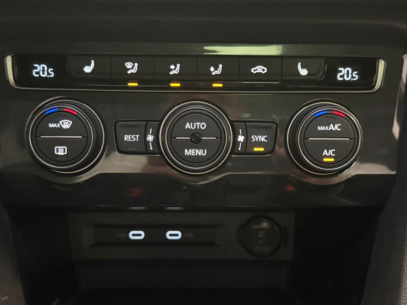 Volkswagen Tiguan 2021 - zdjęcie 31