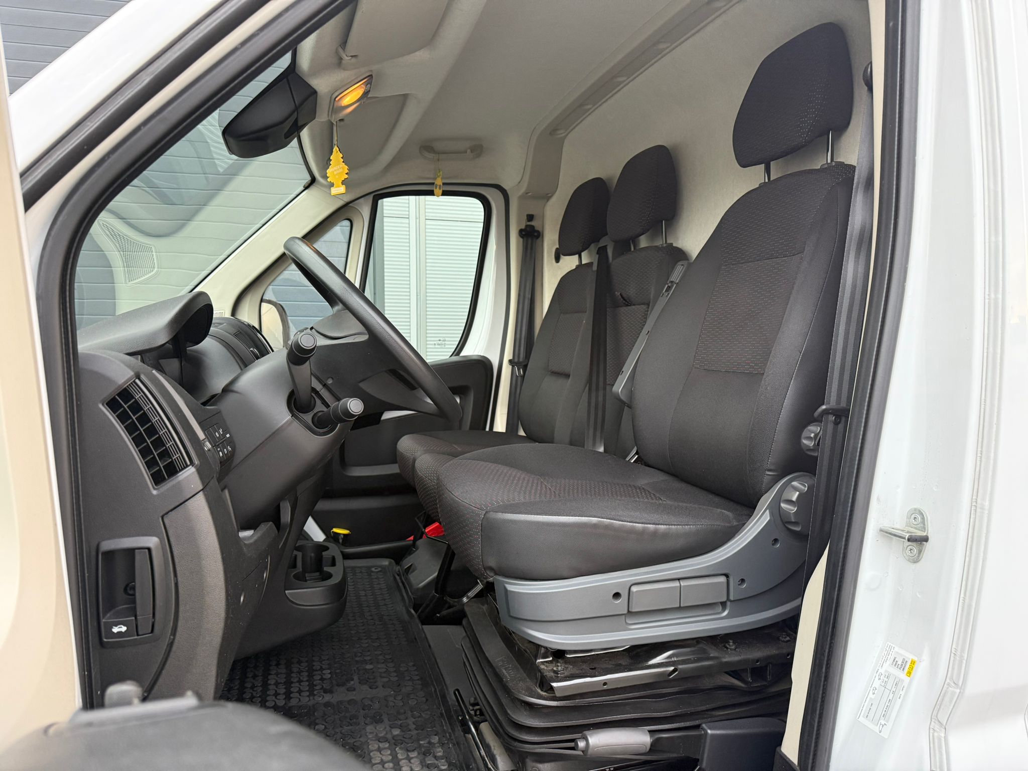 Peugeot Boxer 2023 - zdjęcie 25