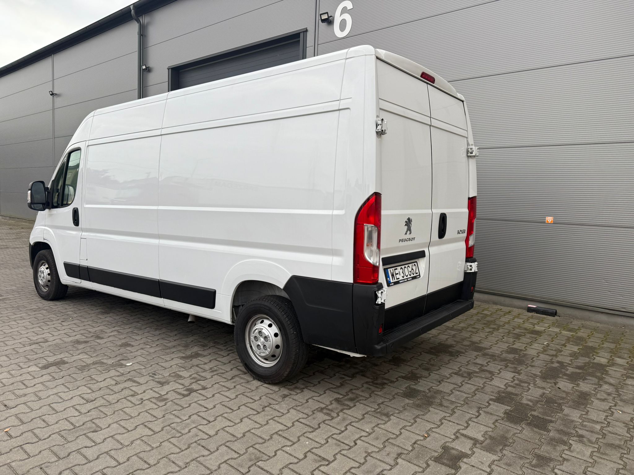 Peugeot Boxer 2023 - zdjęcie 8