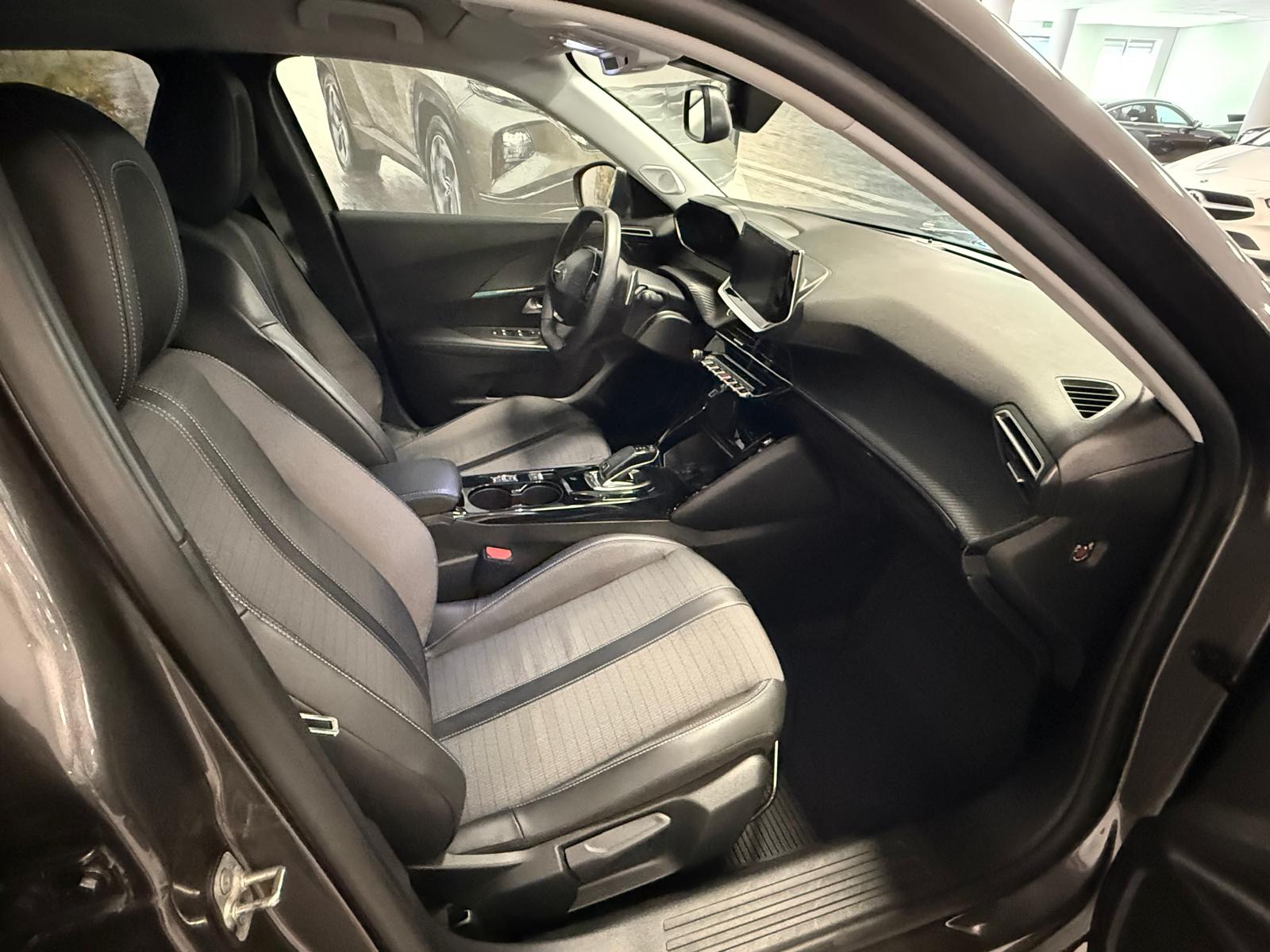 Peugeot 2008 2021 - zdjęcie 10