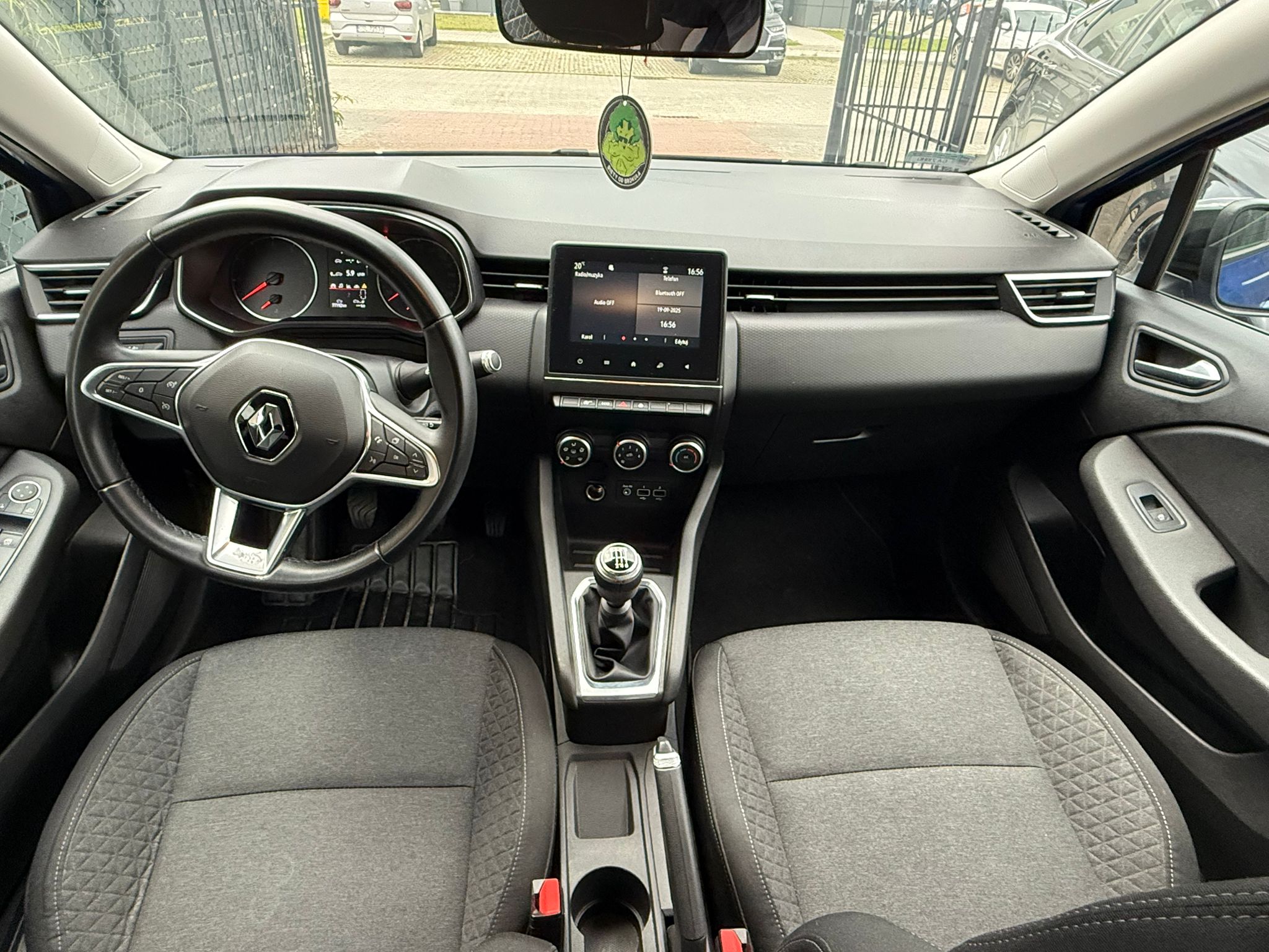 Renault Clio 2021 - zdjęcie 9