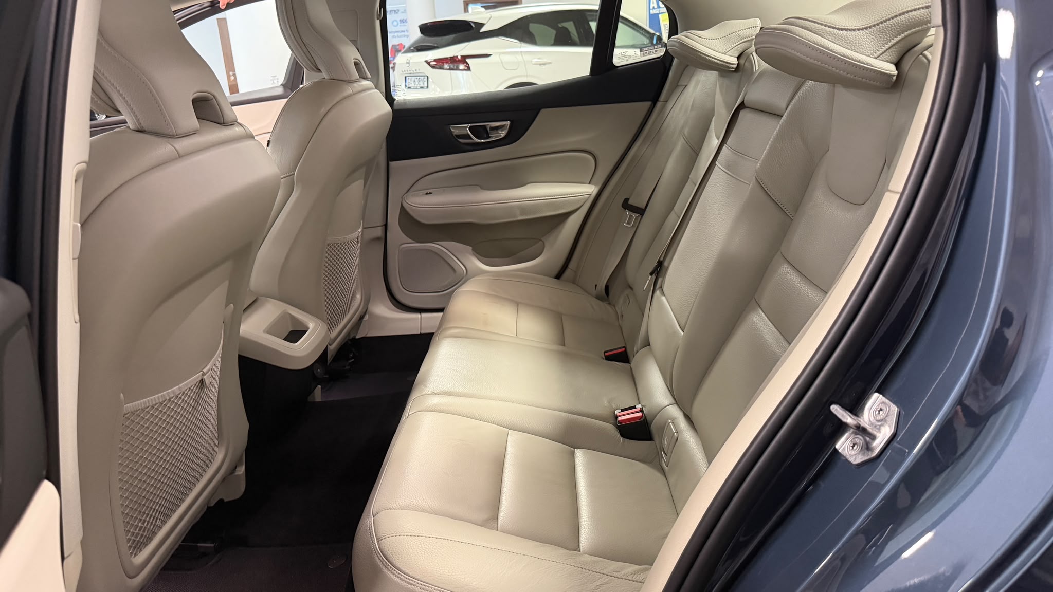 Volvo S60 2021 - zdjęcie 11