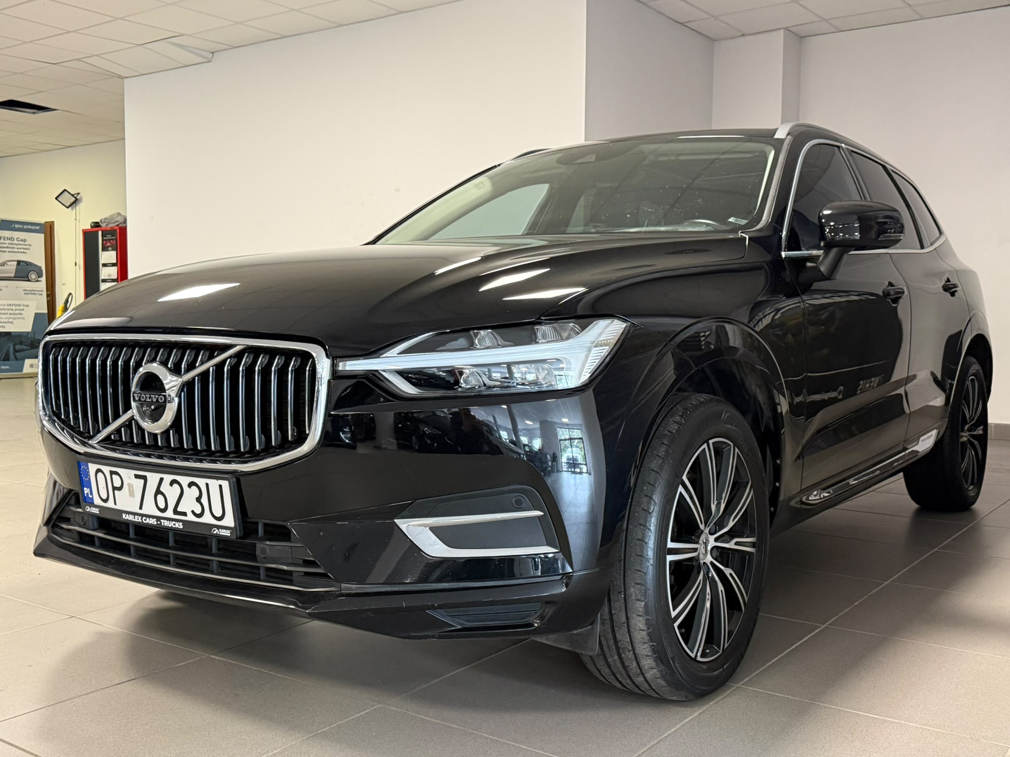Volvo XC-60 2019 - zdjęcie 3