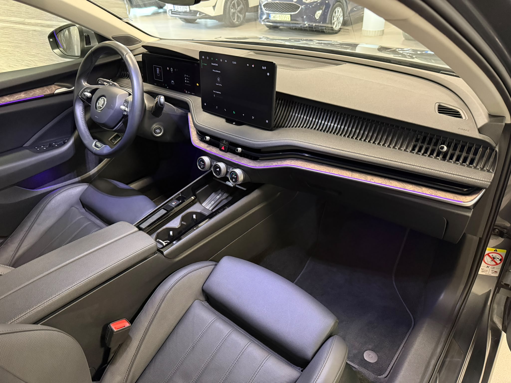 Škoda SUPERB 2024 - zdjęcie 10