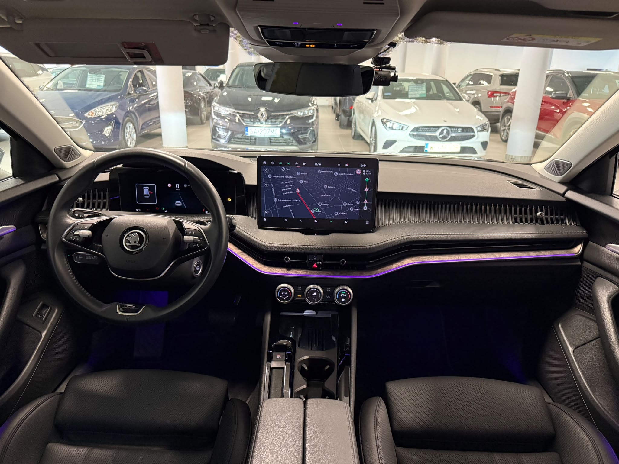 Škoda SUPERB 2024 - zdjęcie 9