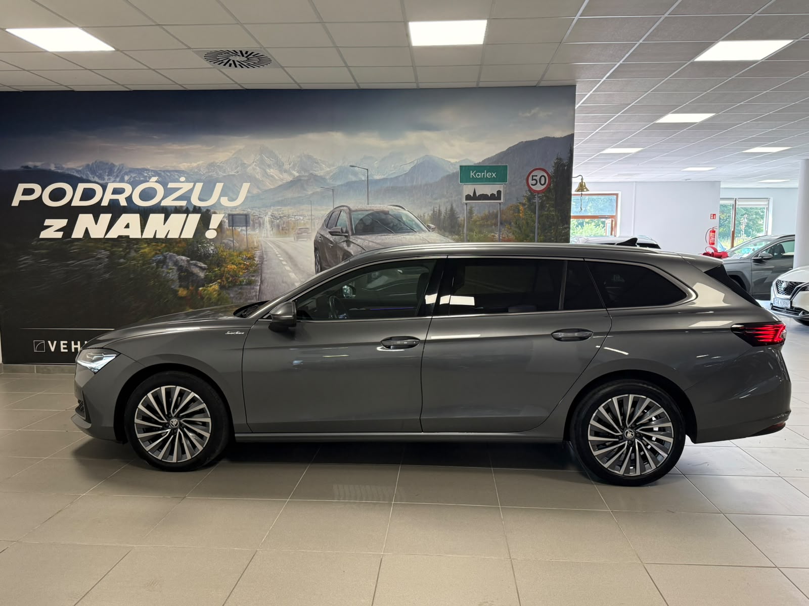 Škoda SUPERB 2024 - zdjęcie 8