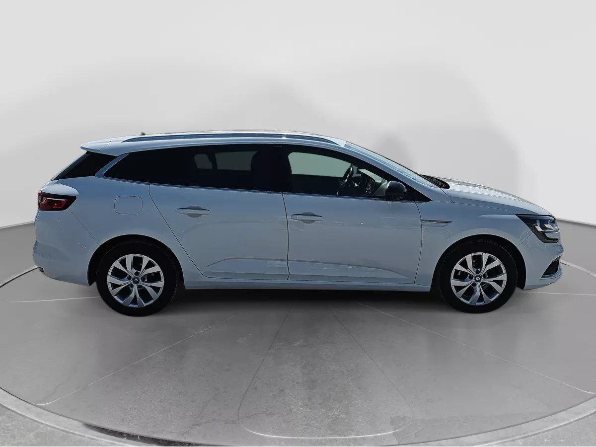 Renault Megane 2018 - zdjęcie 2
