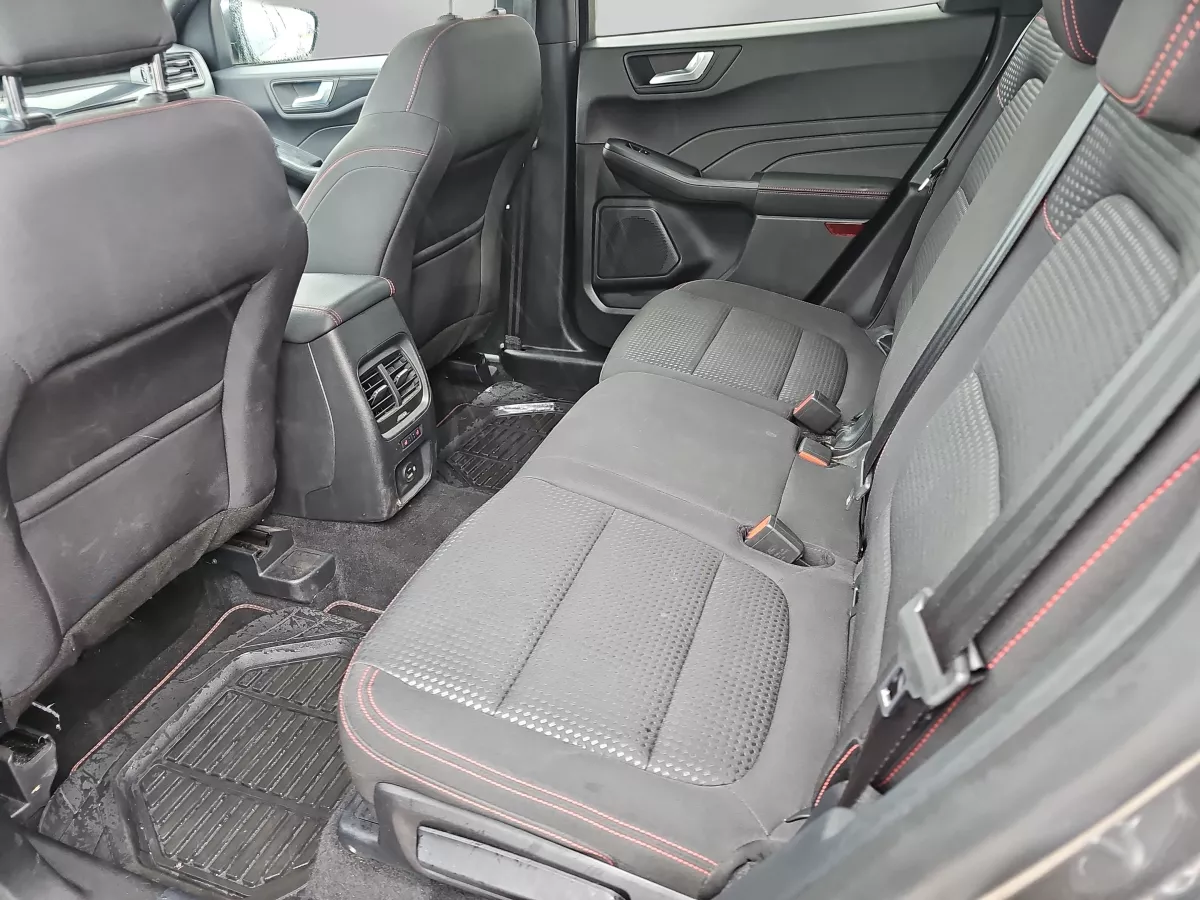 Ford Kuga 2022 - zdjęcie 18