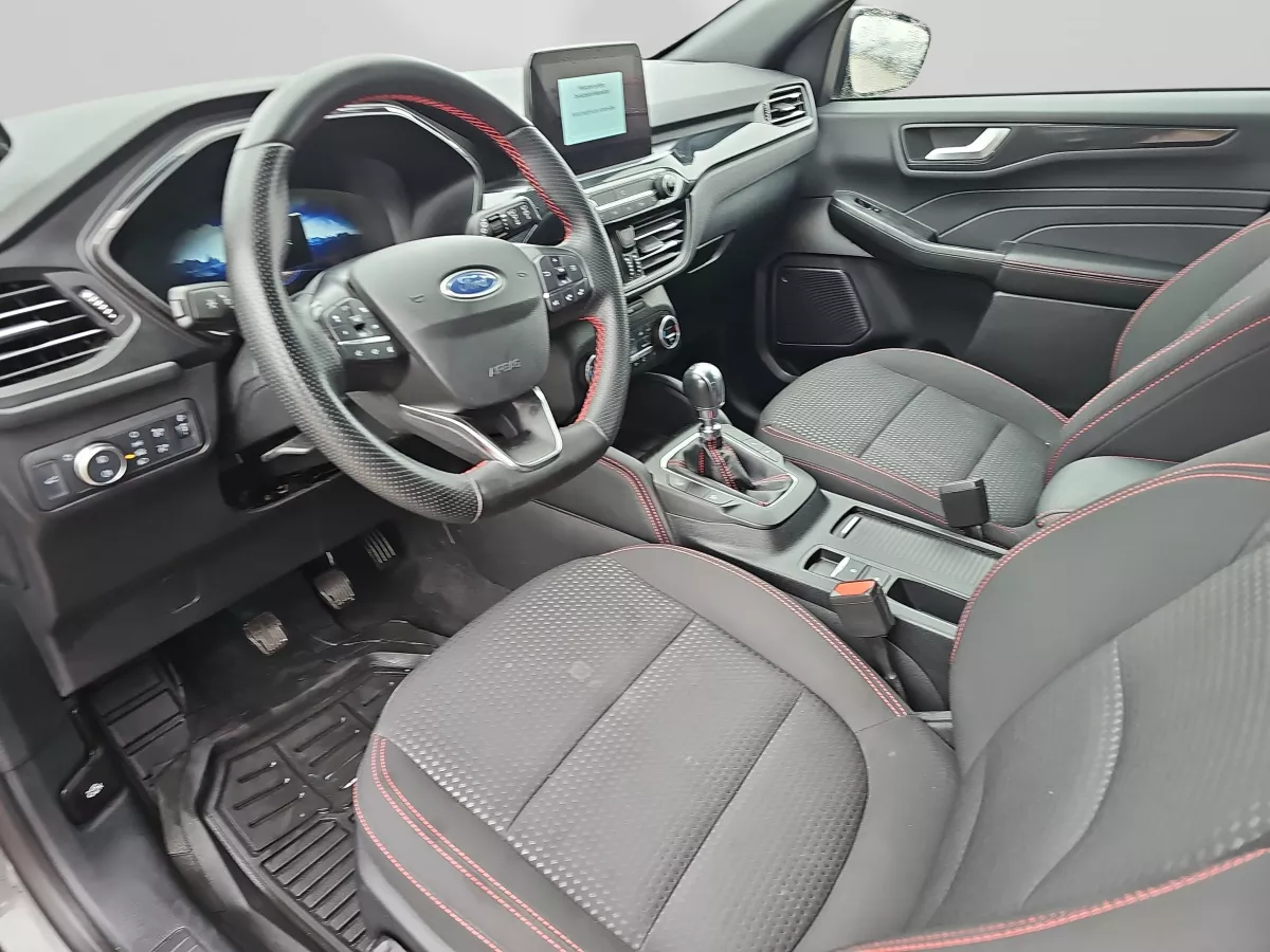 Ford Kuga 2022 - zdjęcie 10