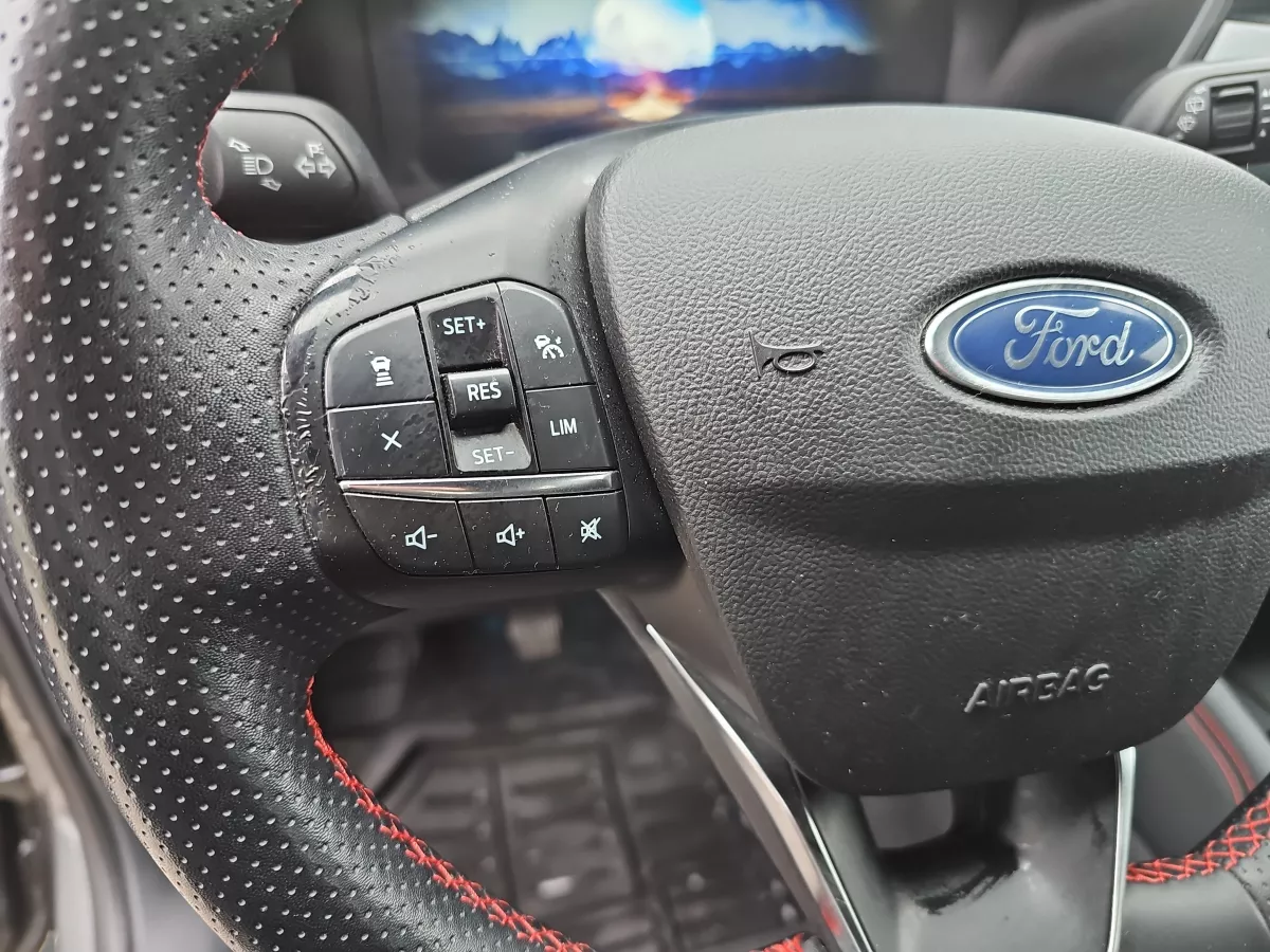 Ford Kuga 2022 - zdjęcie 14