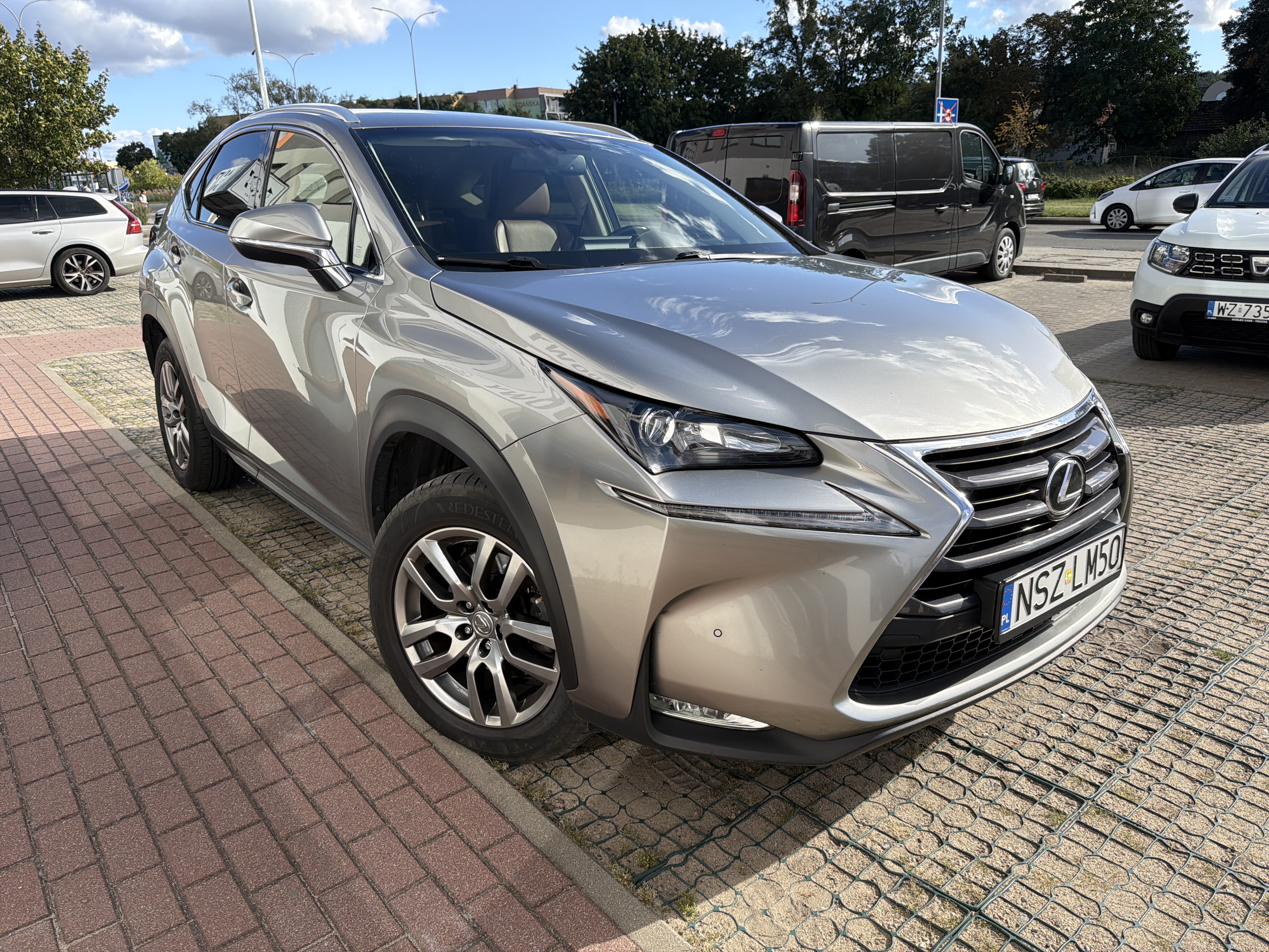 Lexus NX 200 T 2015 · Karlex Rumia