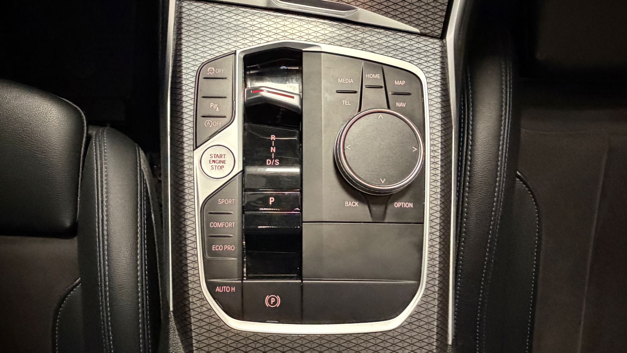 BMW Seria 3 2023 - zdjęcie 32