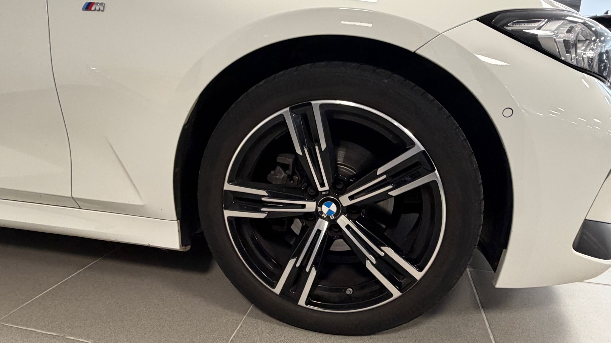BMW Seria 3 2023 - zdjęcie 10