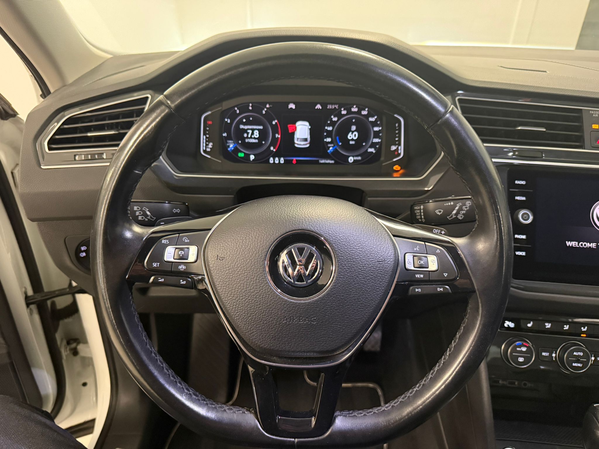 Volkswagen Tiguan 2020 - zdjęcie 14