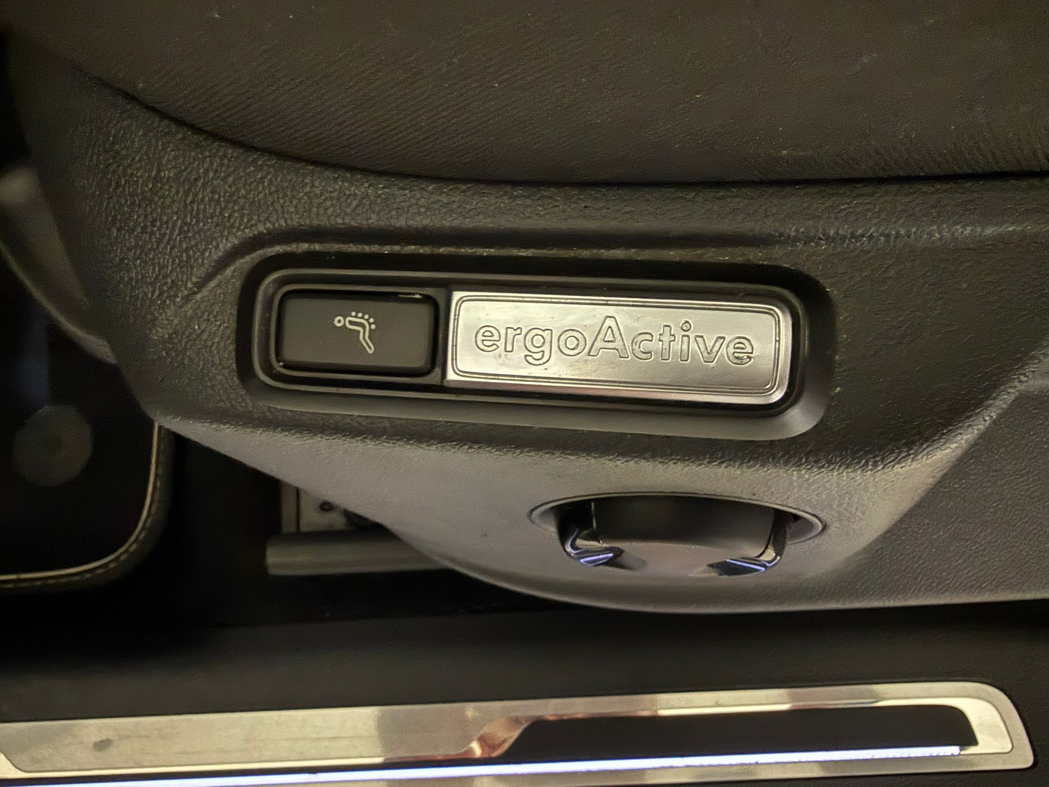 Volkswagen Tiguan 2020 - zdjęcie 17