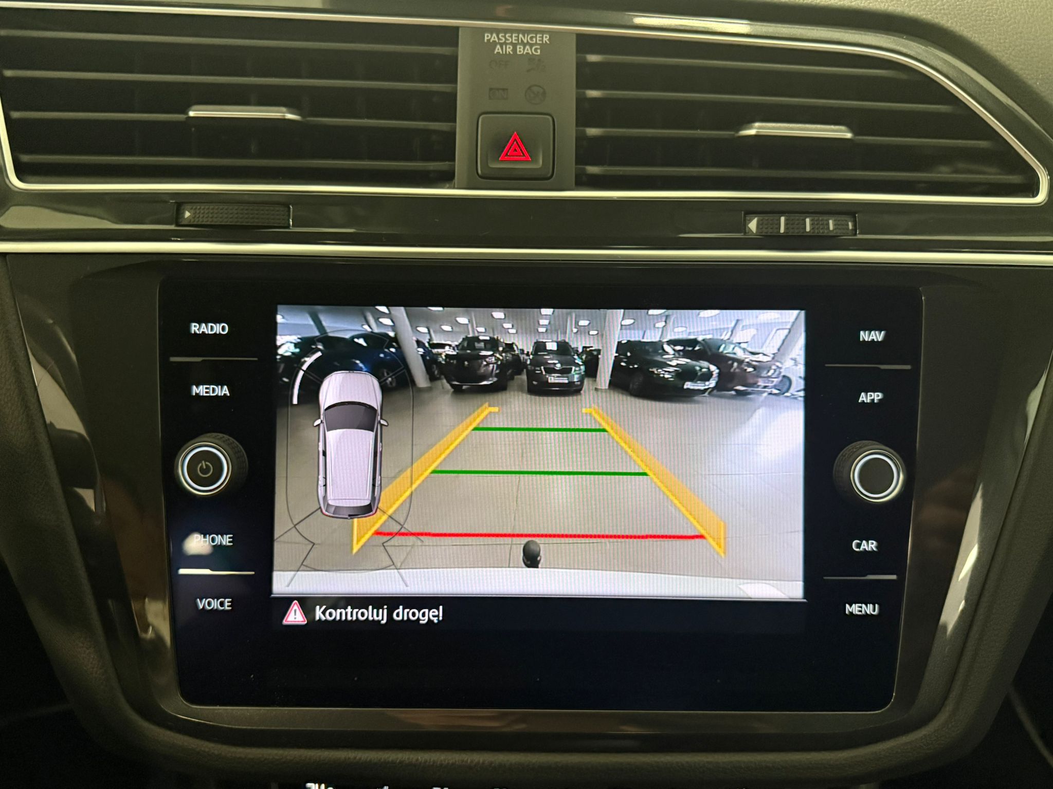 Volkswagen Tiguan 2020 - zdjęcie 22
