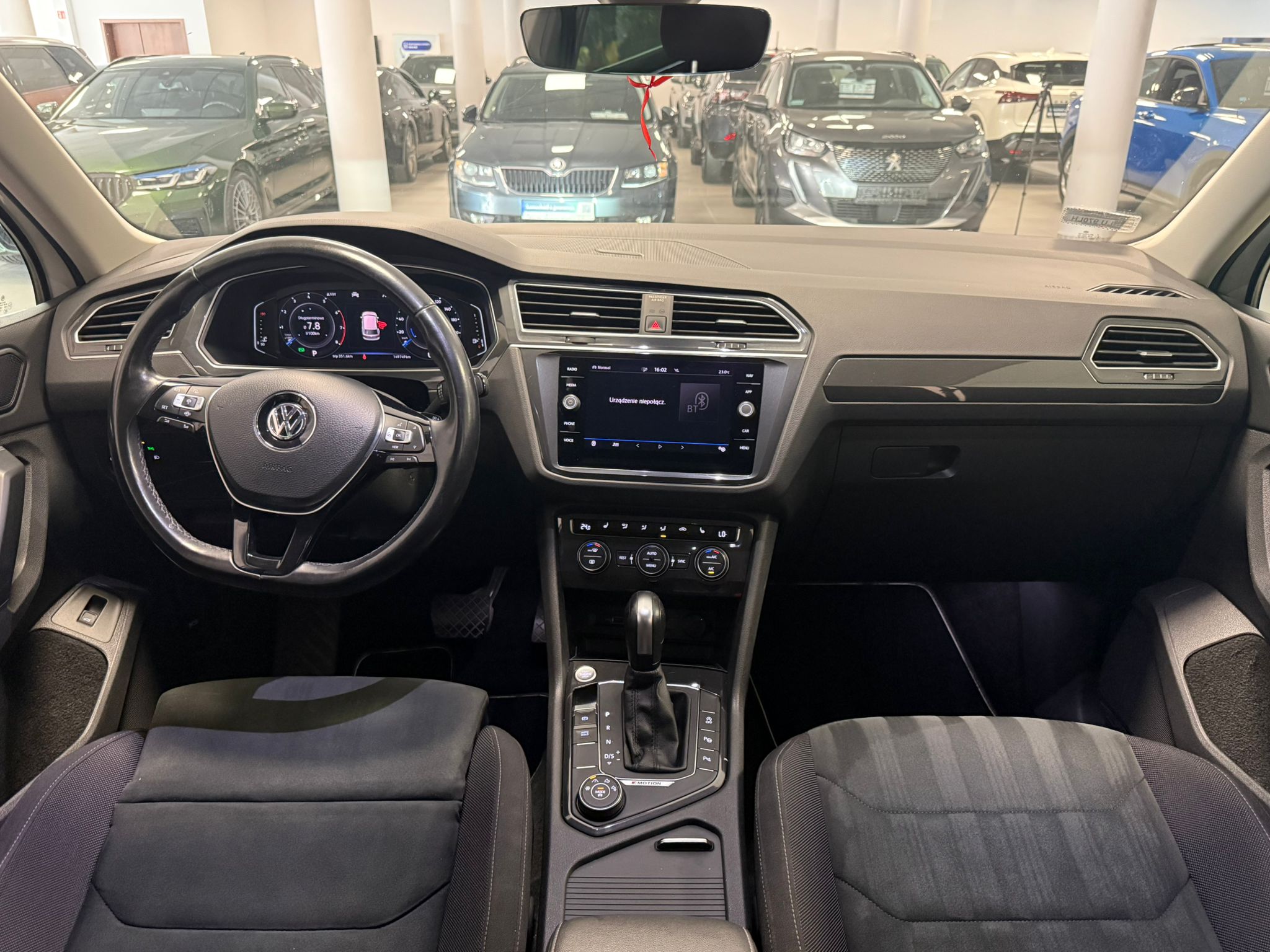 Volkswagen Tiguan 2020 - zdjęcie 10
