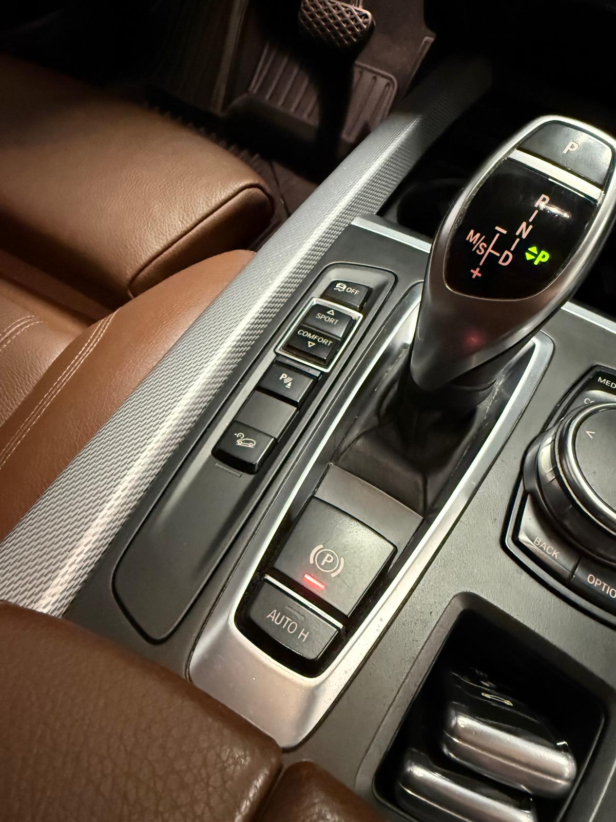 BMW X5 2017 - zdjęcie 16
