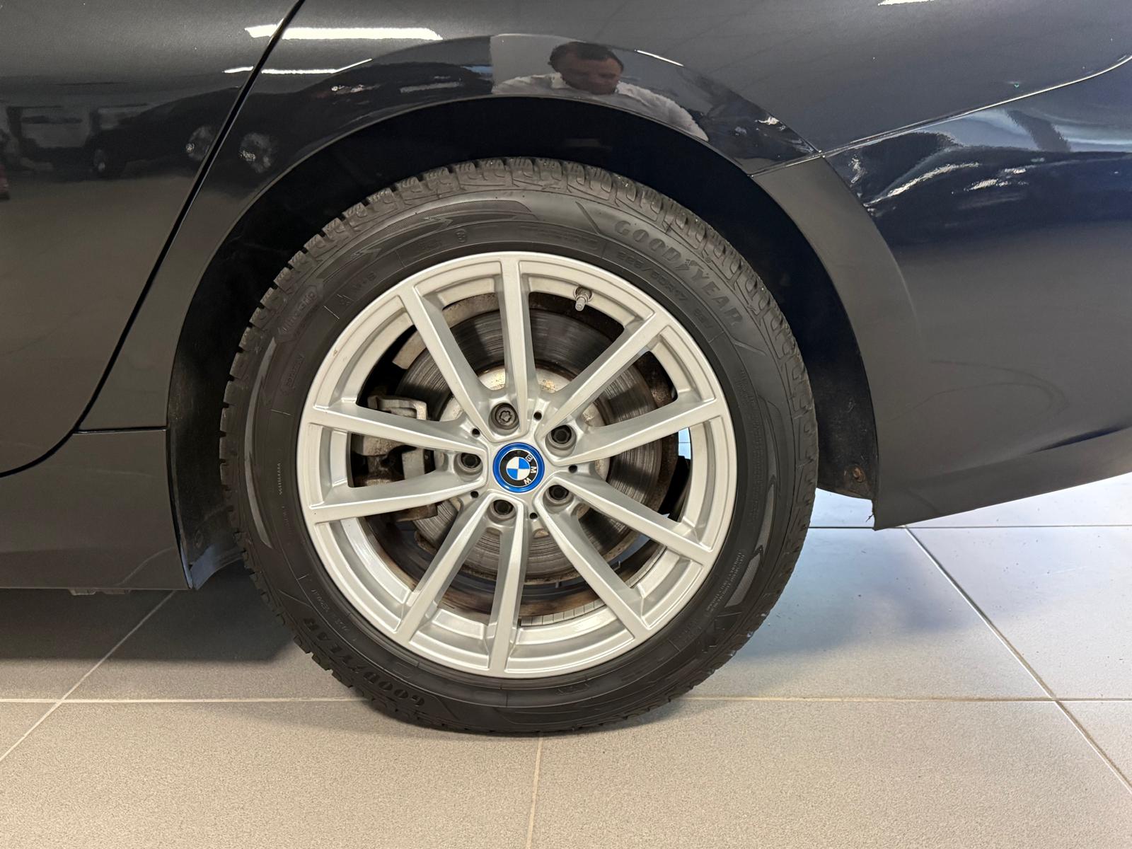 BMW Seria 3 2021 - zdjęcie 10