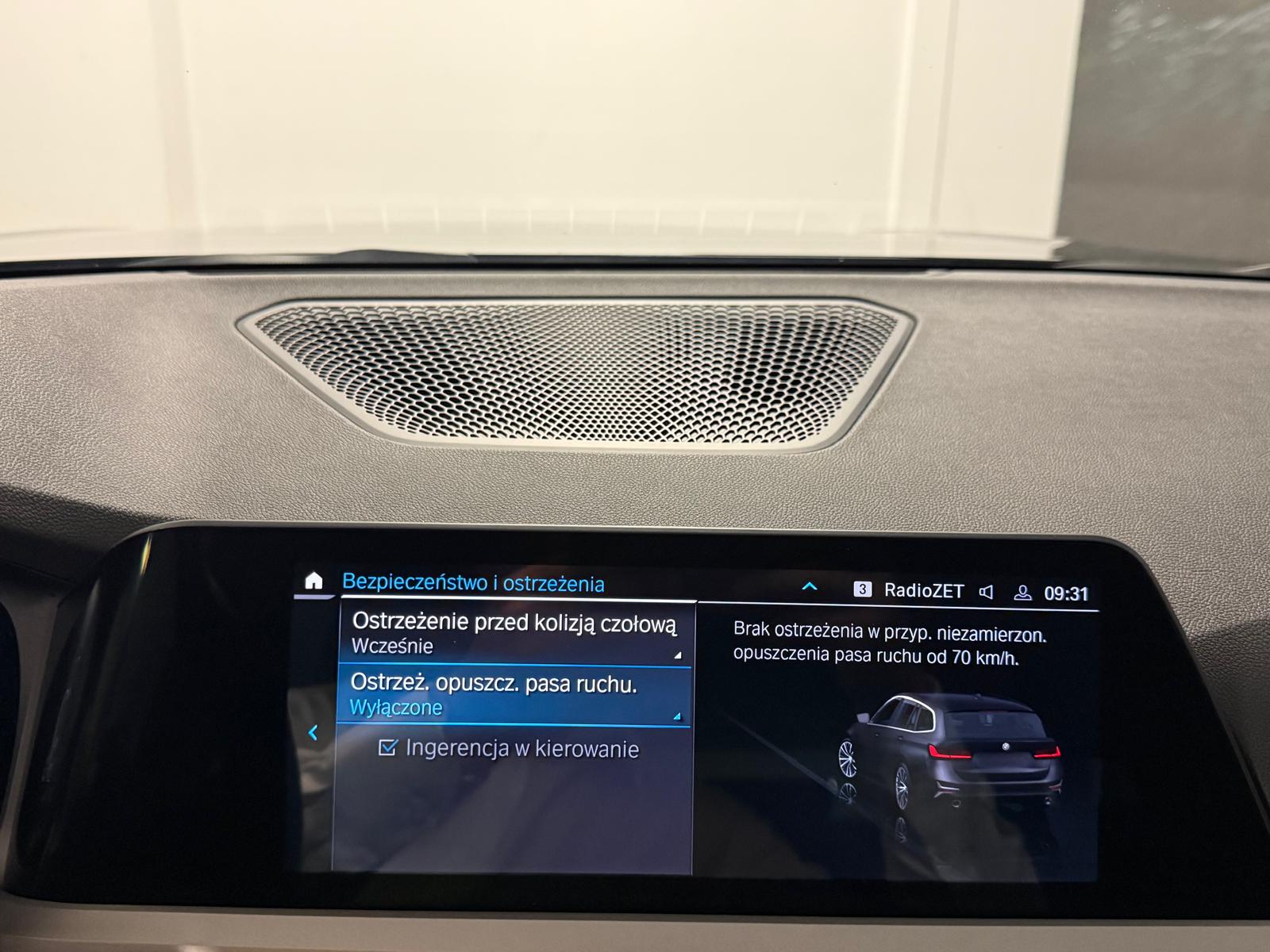 BMW Seria 3 2021 - zdjęcie 31
