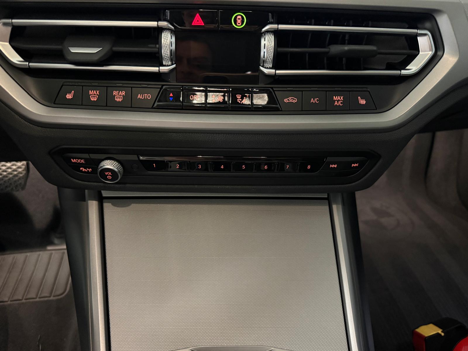 BMW Seria 3 2021 - zdjęcie 36