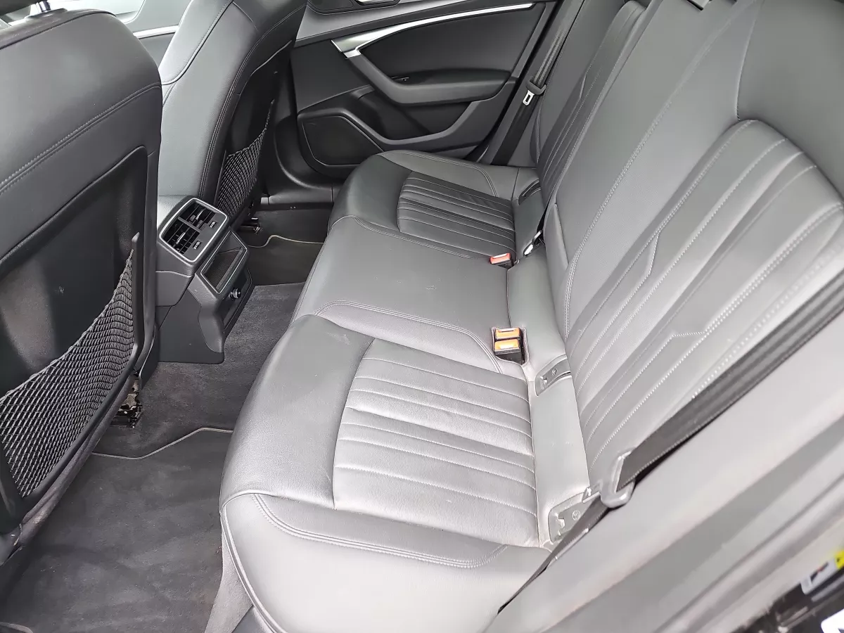 AUDI A6 2021 - zdjęcie 18
